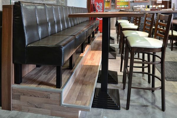 Čalouněné restaurační lavice barové