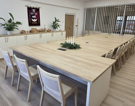 Zasedací místnost v obci Hovězí