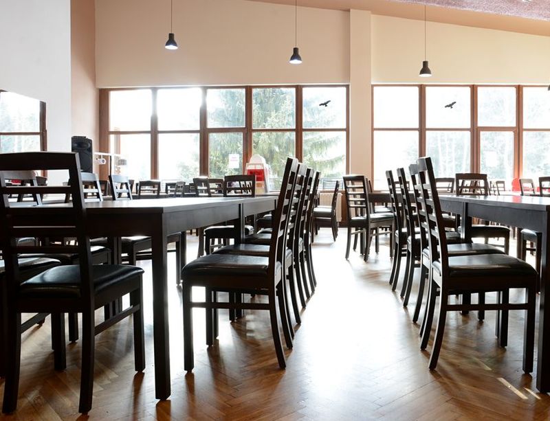 Restaurace a bar pro hotel JAVOR