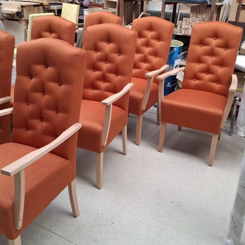 Křesla pro seniory pro dloiuhodobé sezení