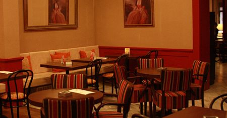 Čalouněné dřevěné židle TILA AL Čalouněná židle TILA AL