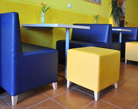 Čalouněn&yacute; taburet MICA 2