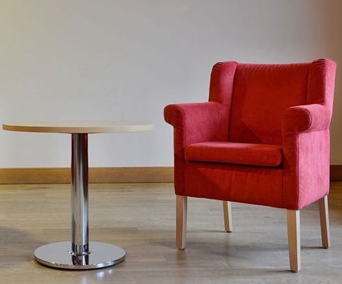 Čalouněné křeslo CLEA Čalouněná křesla CLEA