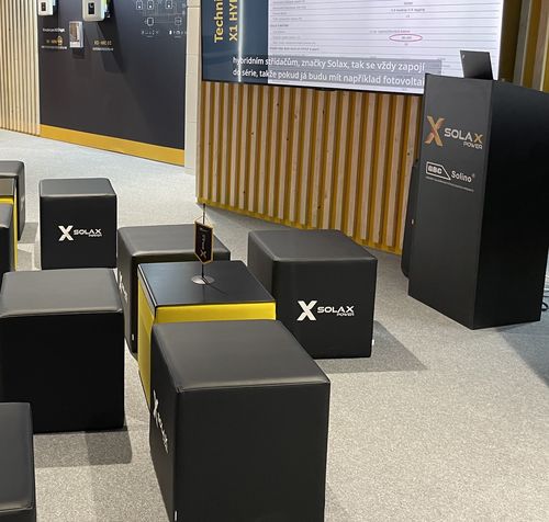 Sedací kostky čalouněné s logem Sedací taburety s logem