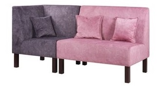 Sedačky DIVAN lze doplnit o dekorační polštáře.