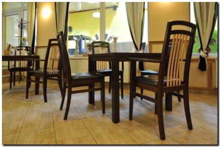 Dřevěné židle ANTON. Dřevěná židle Anton.