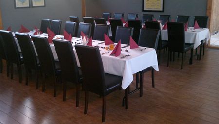 Čalouněné židle RELA do restaurace Dřevěné židle čalouněné RELA