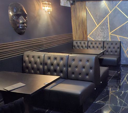 Čalouněné lavice v úprave Chestefield Look Čalouněné lavice Chestefield Look