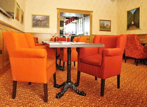 Stolová podnož LEON 4