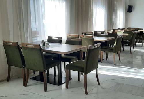 čalouněné židle do restaurace možnost stohování Čalouněné židle do restaurace