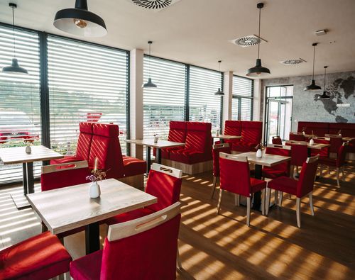 Restaurační židle Čalouněné židle do restaurace