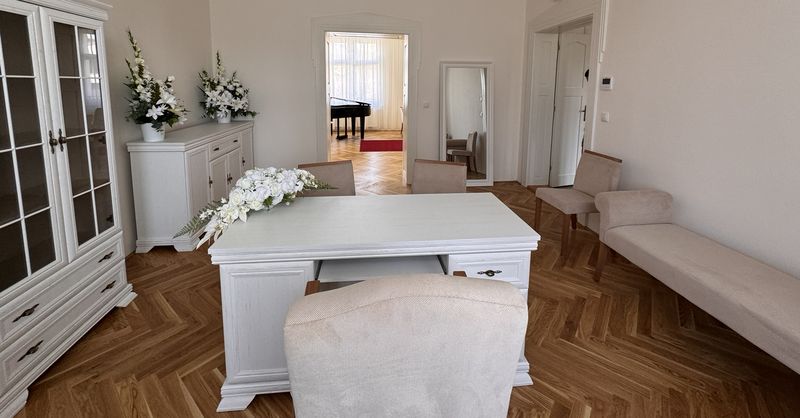 Židle, stohovatelné, čalouněné, lavice