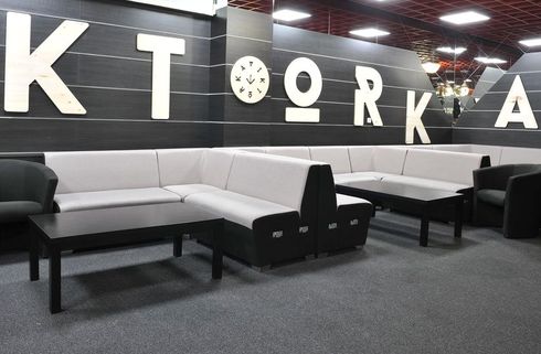 Stůl KIAN Lounge 127