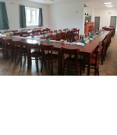 Dřevěné židle pro Kultruní dům Štichovice