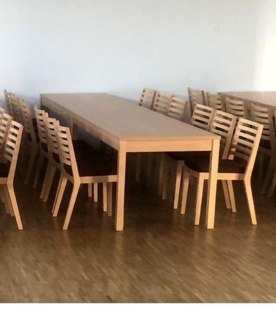 Židle a stoly Kulturní dům Skalice u Znojma