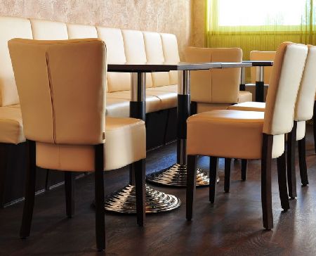 Stolová podnož kovová