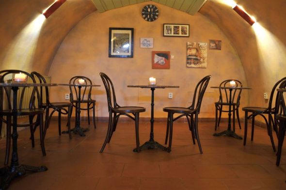 Stolové podnože LEONI 1