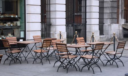 Dřevěný stůl SENJA