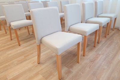 Celočalouněné židle do obřadní síně