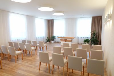 Celočalouněné židle do obřadní síně