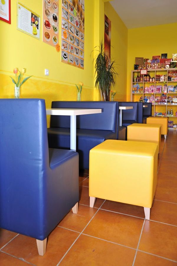 Čalouněné taburety MICA RL