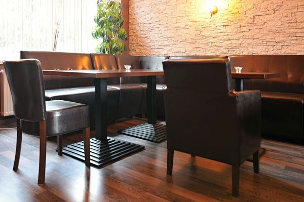 Čalouněné lavice a křesla pro restaurace