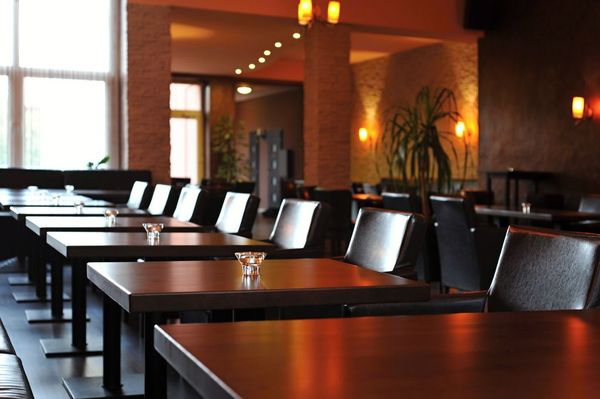 Čalouněné lavice a křesla pro restaurace