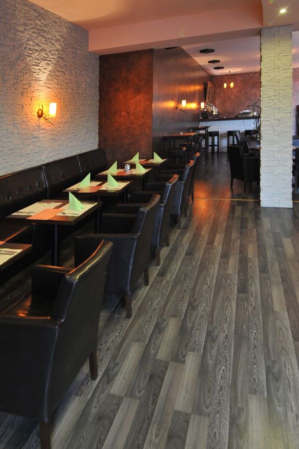 Čalouněné lavice a křesla pro restaurace