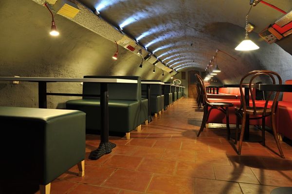 Restaurařní dřevěné židle