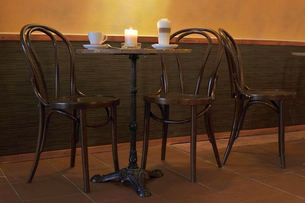 Restaurařní dřevěné židle