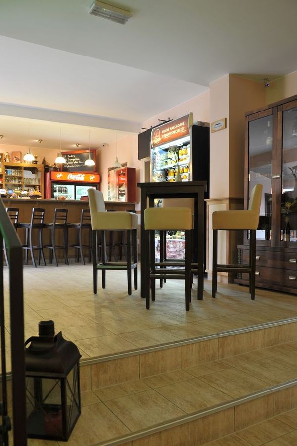 Barové židle do restaurace