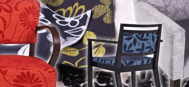 Potahová látka s florálními motivy