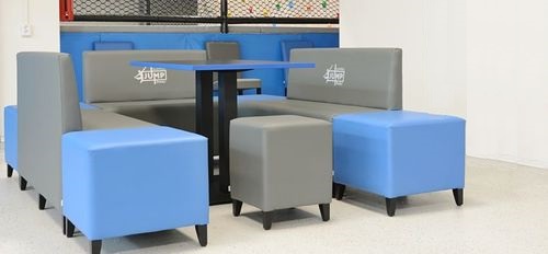 Lounge sedačky, taburety,&nbsp;lavice&nbsp;a&nbsp;kostky