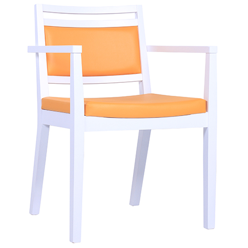 Dřevěná židle čalouněná s područkou LEANDRO P AL