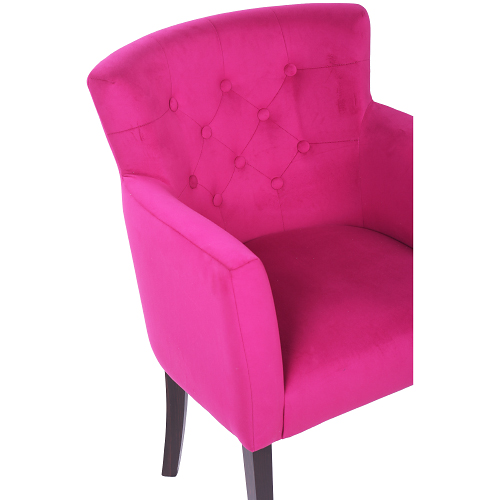 Čalouněná křesla BETTY K s dekorativním štepováním