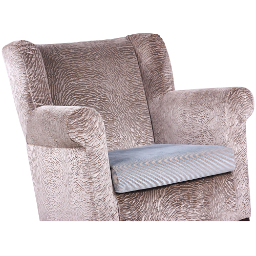 Čalouněné křeslo CLEA