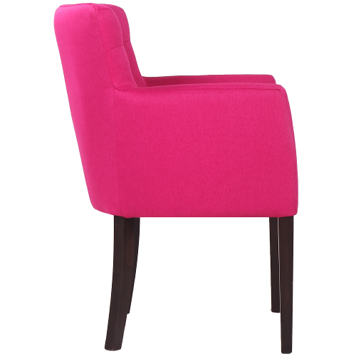 Čalouněná křesla BETTY K s dekorativním štepováním