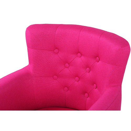 Čalouněná křesla BETTY K s dekorativním štepováním